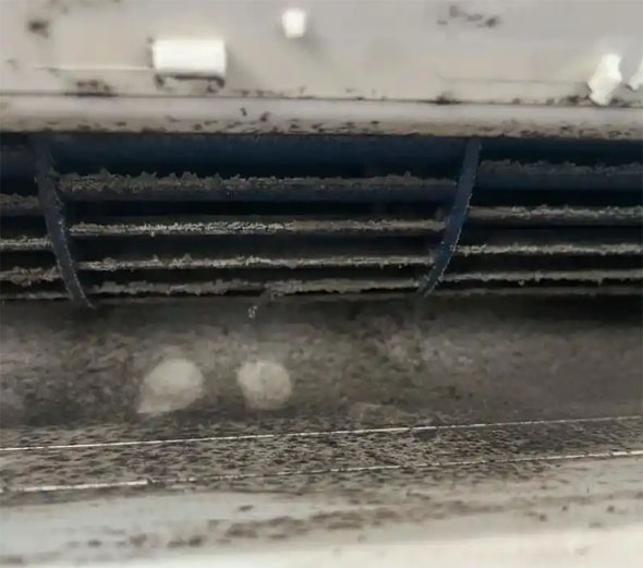 通化市空调吹的风有股烧焦味是怎么回事